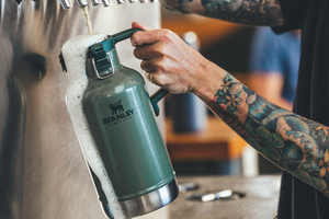 Growler Stanley Classic  Verde | 1.9 lt